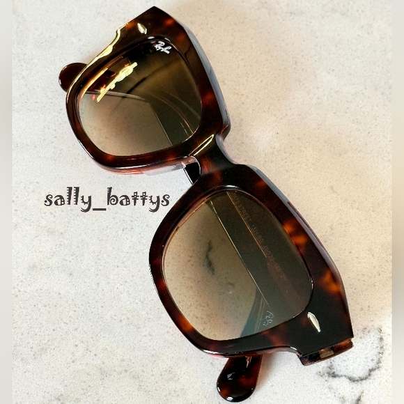 Ray-Ban (Store Display) State Street Gradient Brown Tortoise RB2186 - Picture 10 of 17